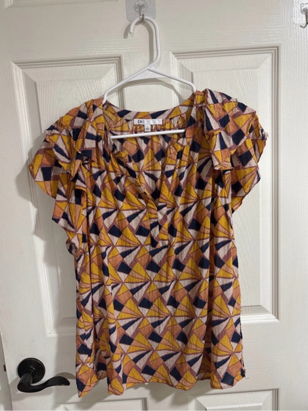 DR2 Geometric Flutter Sleeve Top - Mustard Pink Navy